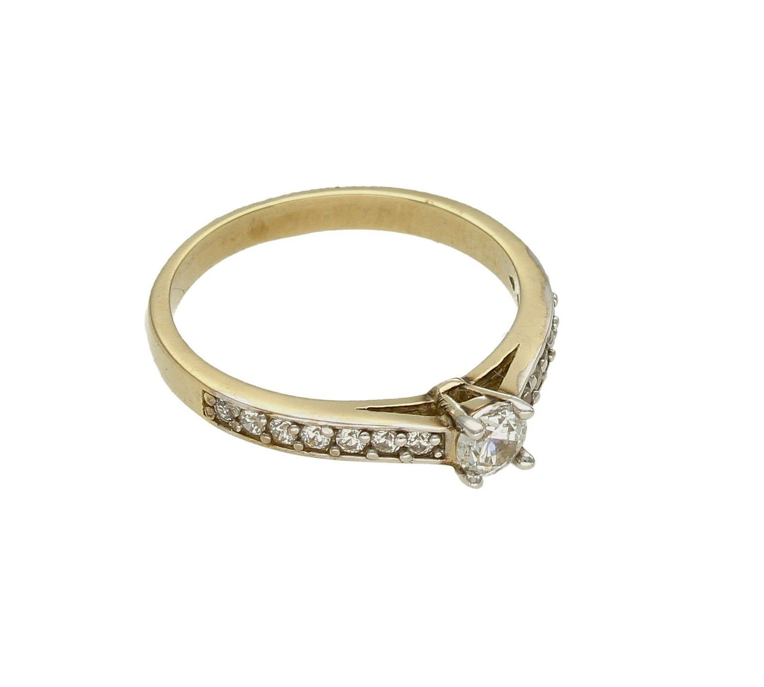 Złoty pierścionek 333 zaręczynowy PI 2596.  Złoty pierścionek  ozdobiony wystającą efektowną cyrkonią. Piękny pierścionek wykonany z wysokiej jakości złota próby 333. Pierścionek doskonały na co dzień jak (4).jpg